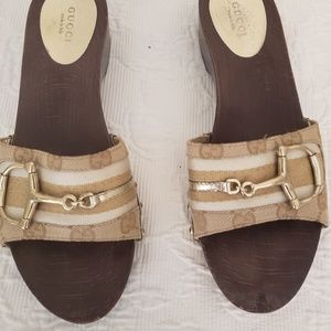 GUCCI GOLD SANDALS SIZE 8